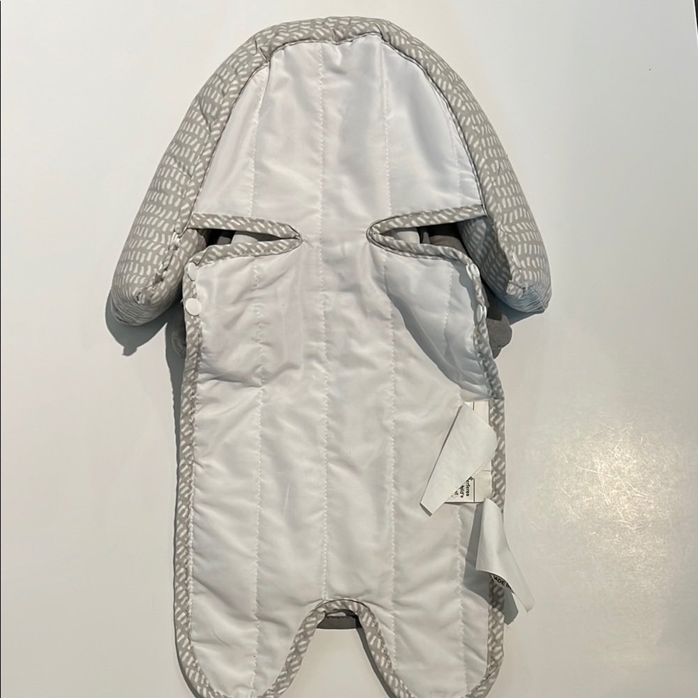 Eddie Bauer Gray Quilted Infant Car Seat Insert - Picture 2 of 7